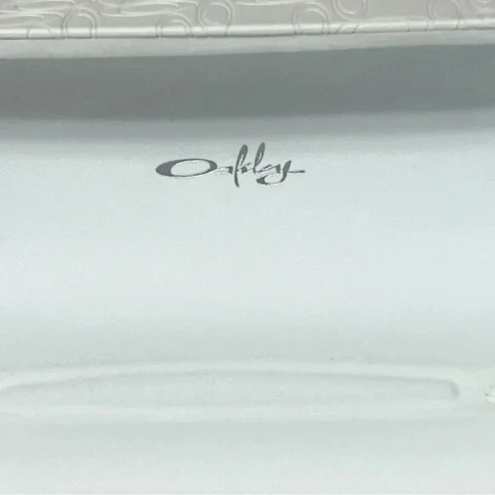 Oakley White Clamshell Hard-case Glasses Case
